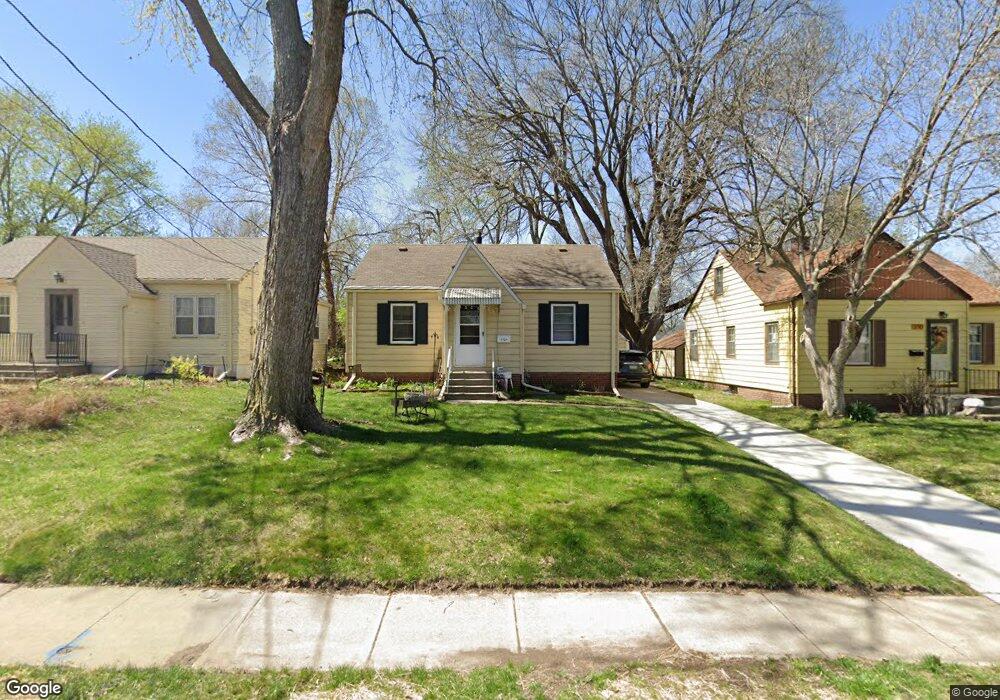 1704 46th St, Des Moines, IA 50310 - photo 1