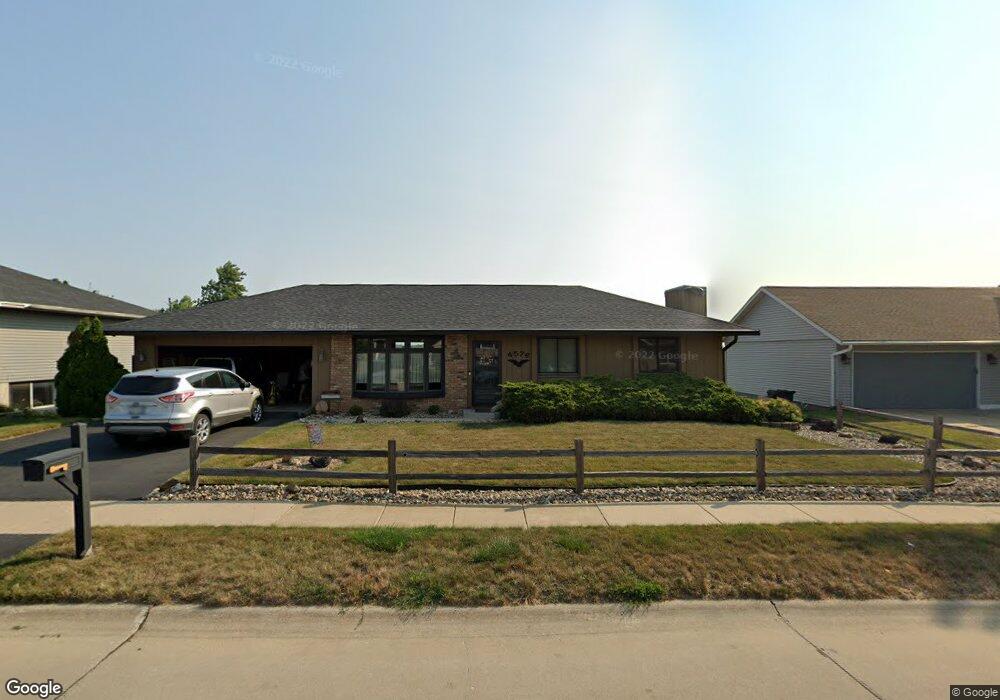 4576 Orchard Dr NW, Cedar Rapids, IA 52405 - photo 1