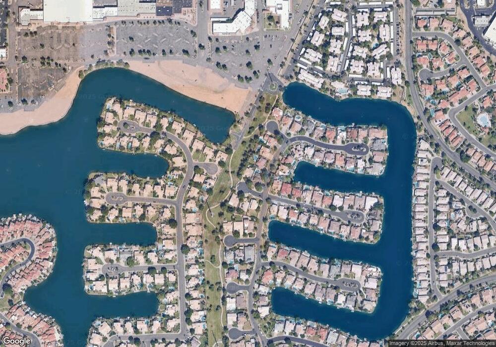 1904 E Clipper Ct, Gilbert, AZ 85234 - photo 1