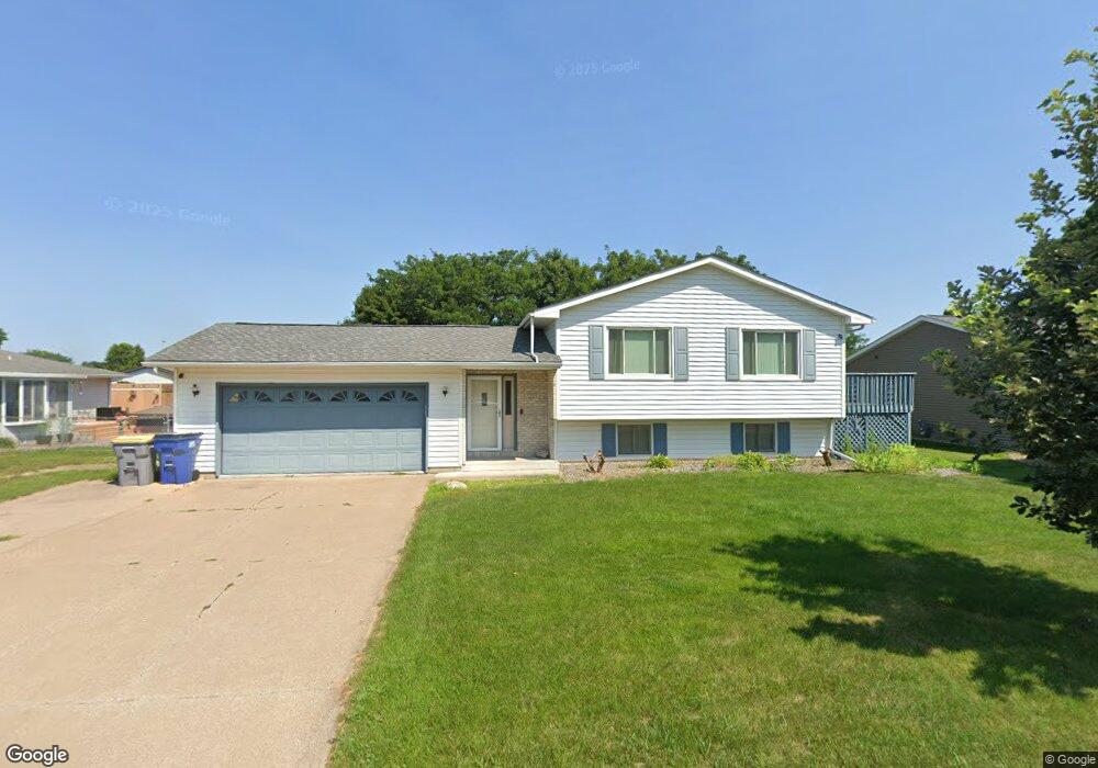 1205 Poplar St, La Crescent, MN 55947 - photo 1