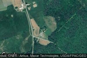 8 Olde Ferry Rd, Starks, ME 04911