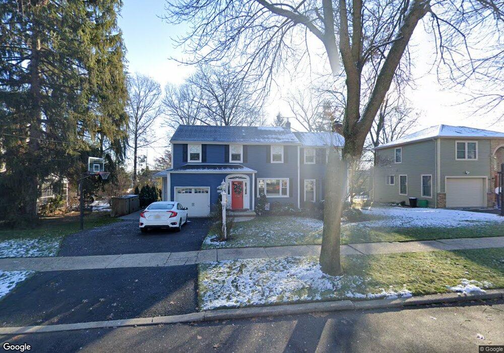 554 Monroe Ct, River Edge, NJ 07661 - photo 1