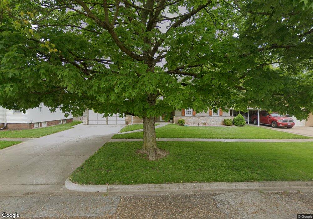 715 N 25th St, Mattoon, IL 61938 - photo 1