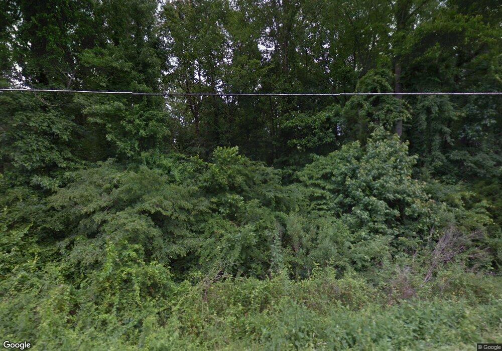 2802 E Kivett Dr, High Point, NC 27260 - photo 1