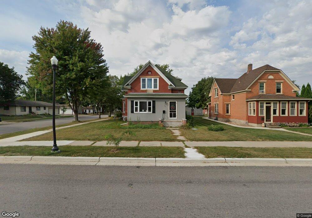 407 N Washington St, New Ulm, MN 56073 - photo 1