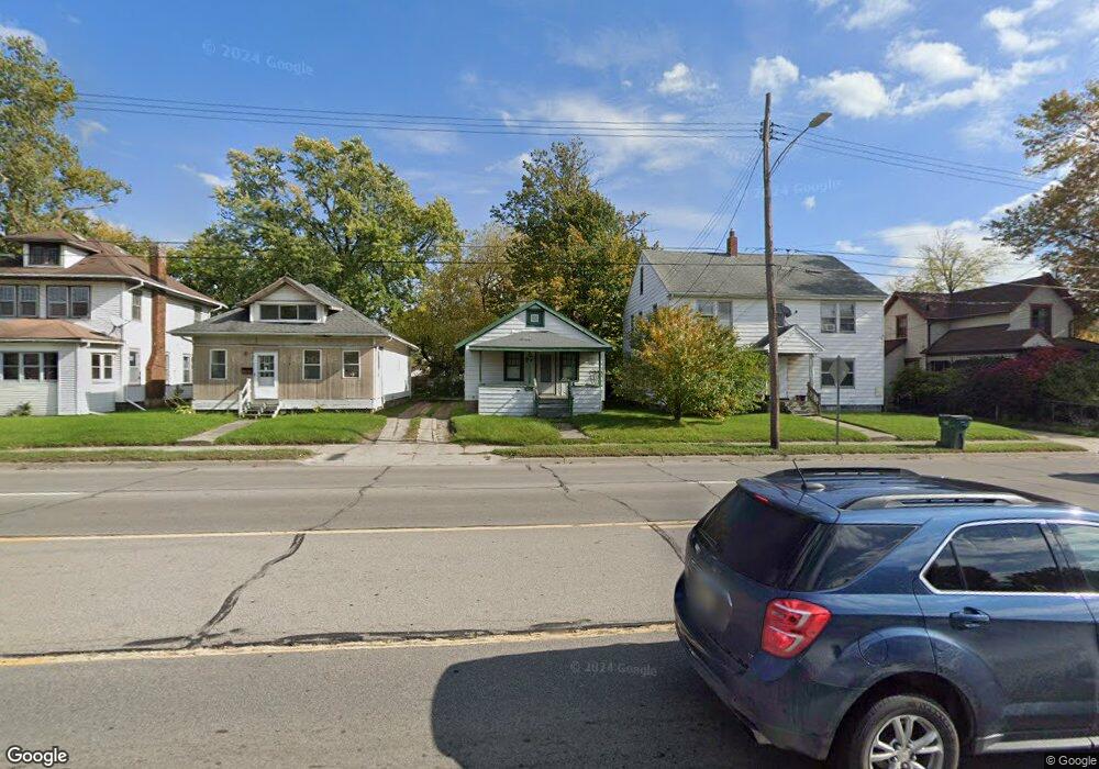 1723 S Cedar St, Lansing, MI 48910 - photo 1