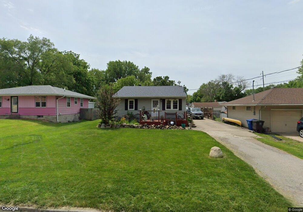 2513 E Sheridan Ave, Des Moines, IA 50317 - photo 1