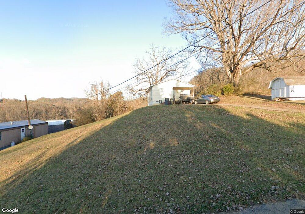 306 5th Ave, Watauga, TN 37694 - photo 1