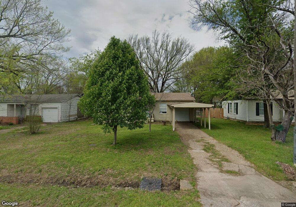 1211 Lynn St, Bonham, TX 75418 - photo 1