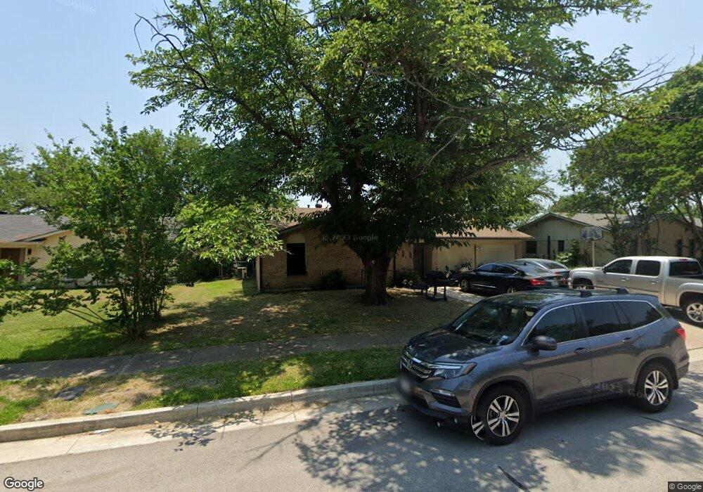 7932 Shannon Ln, North Richland Hills, TX 76180 - photo 1