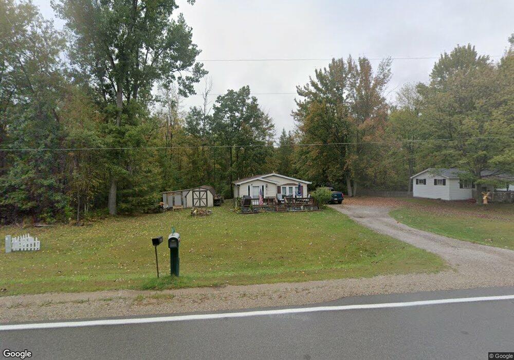 1607 Estey Rd, Beaverton, MI 48612 - photo 1