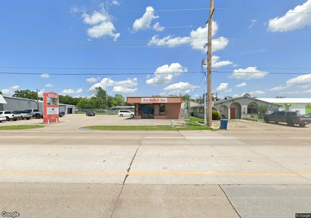 2615 Gerstner Memorial Dr unit B, Lake Charles, LA 70601 - photo 1