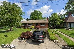 1252 Westminster Dr, Cincinnati, OH 45229