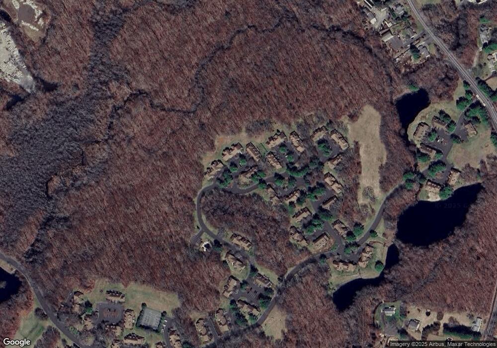 31 Meadowlark Cir, Monroe, CT 06468 - photo 1