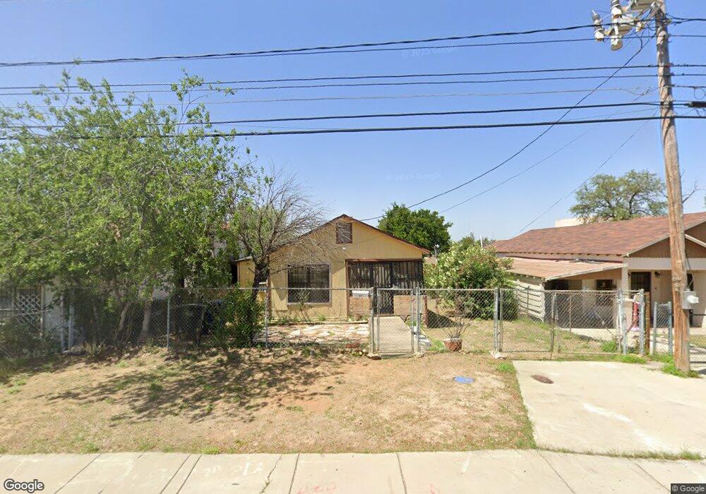 1604 Logan Ave, Laredo, TX 78040 - photo 1