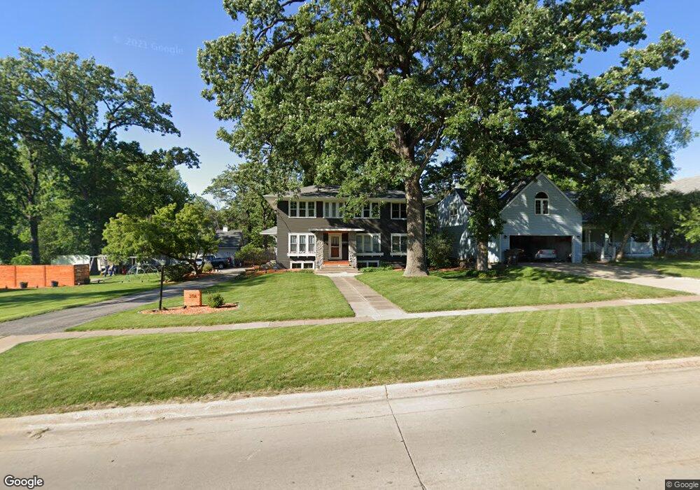 2116 Rainbow Dr, Cedar Falls, IA 50613 - photo 1