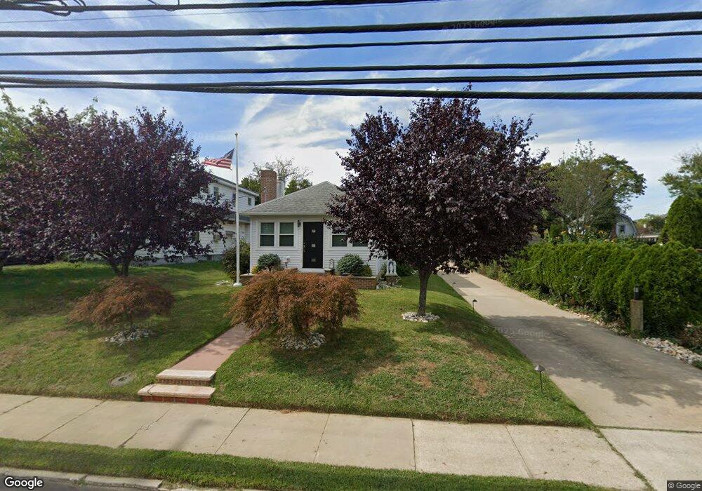 7 Locust Ave, West Long Branch, NJ 07764 - photo 1