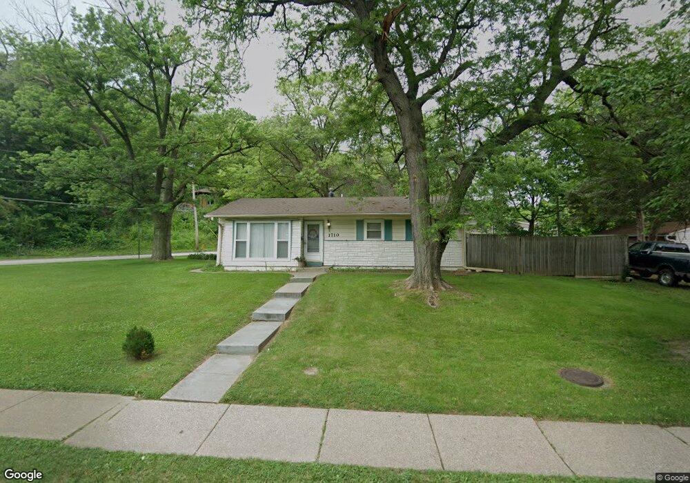1710 Kirkwood Blvd, Davenport, IA 52803 - photo 1