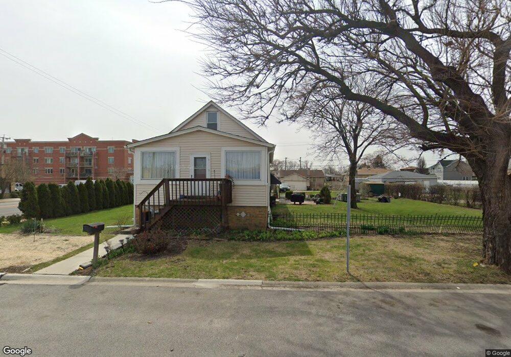 9903 Lawrence Ct, Schiller Park, IL 60176 - photo 1