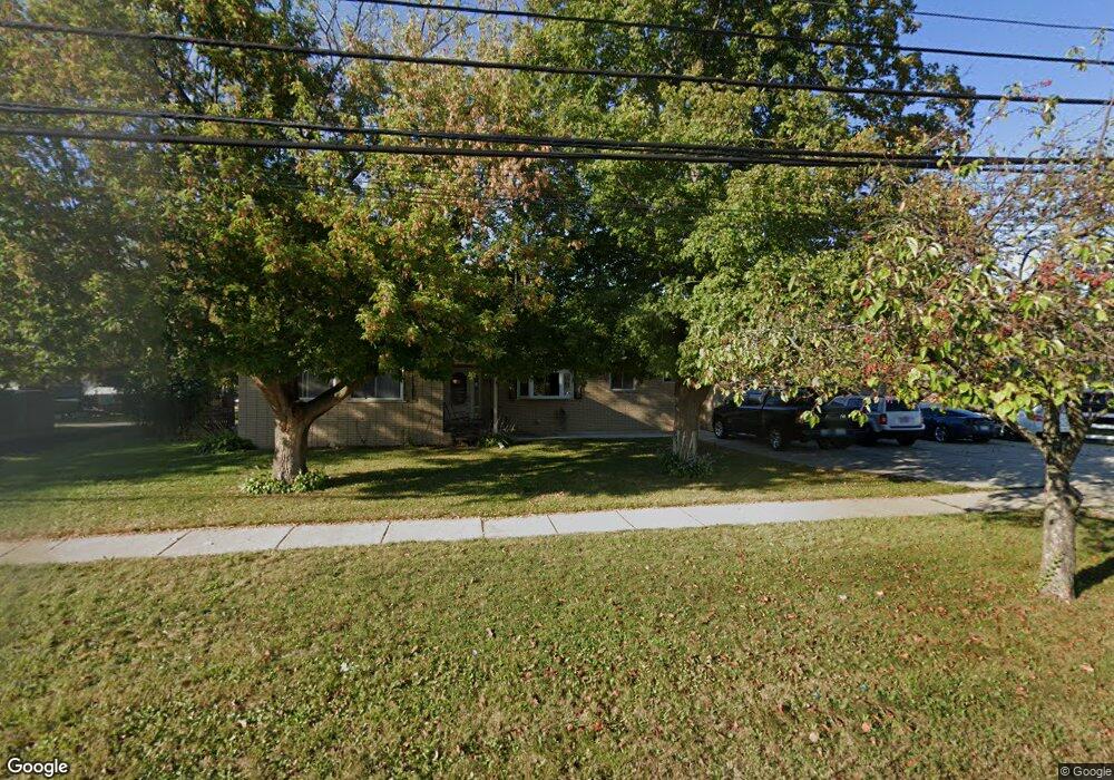 17531 Common Rd, Roseville, MI 48066 - photo 1