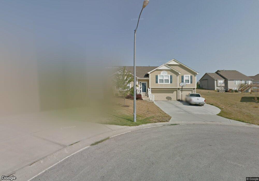 1520 Eagle Glen Cir, Raymore, MO 64083 - photo 1