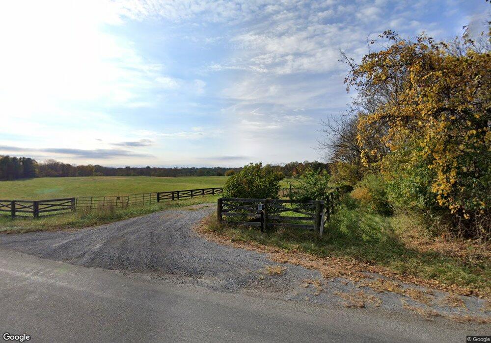 2817 Bishop Meade Rd, Boyce, VA 22620 - photo 1