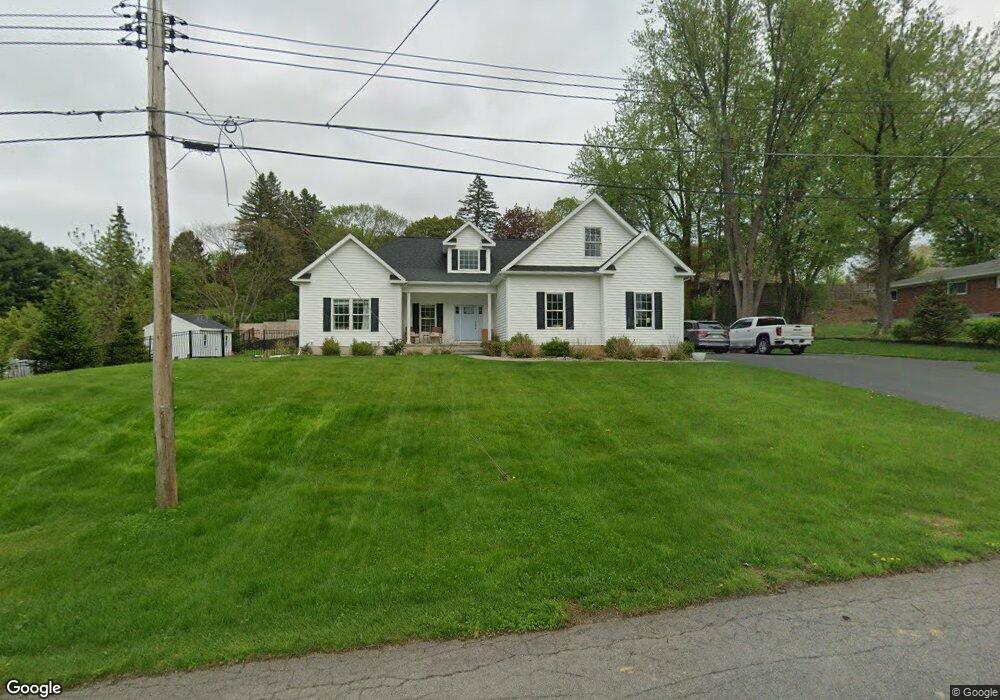 6 Pasture Ln, Troy, NY 12180 - photo 1