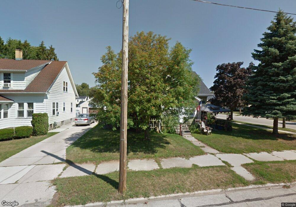 1900 27th St, Two Rivers, WI 54241 - photo 1