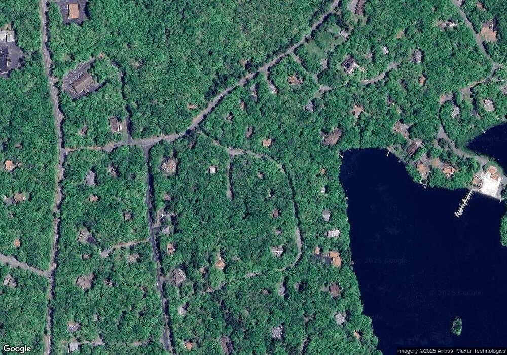 112 Heron Bay Rd, Hawley, PA 18428 - photo 1