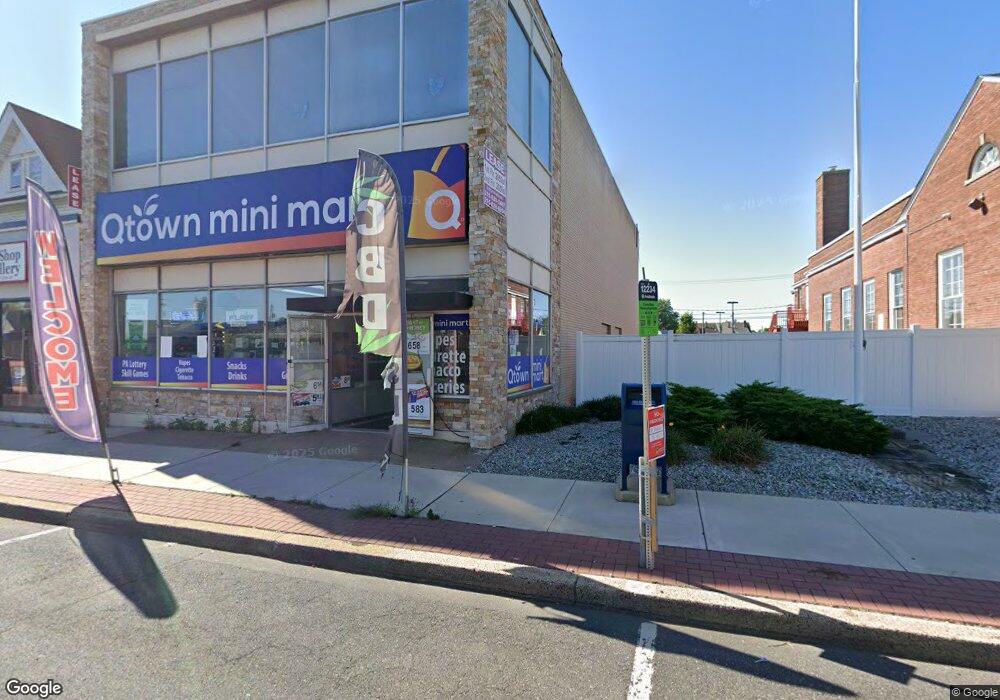 408 W Broad St unit 2ND FLOOR, Quakertown, PA 18951 - photo 1