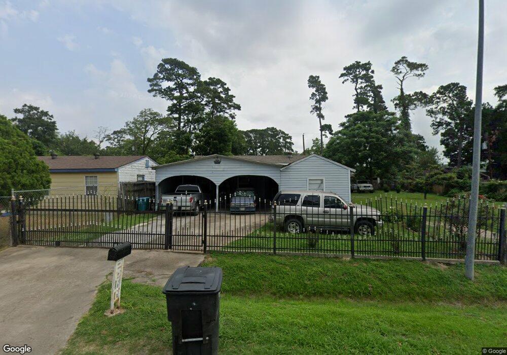 5911 Guadalupe St, Houston, TX 77016 - photo 1