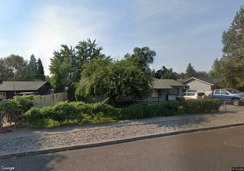 1333 NE Thompson Dr, Bend, OR 97701 - photo 1