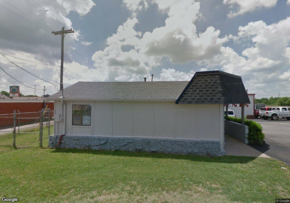 950 N J M Davis Blvd, Claremore, OK 74017 - photo 1