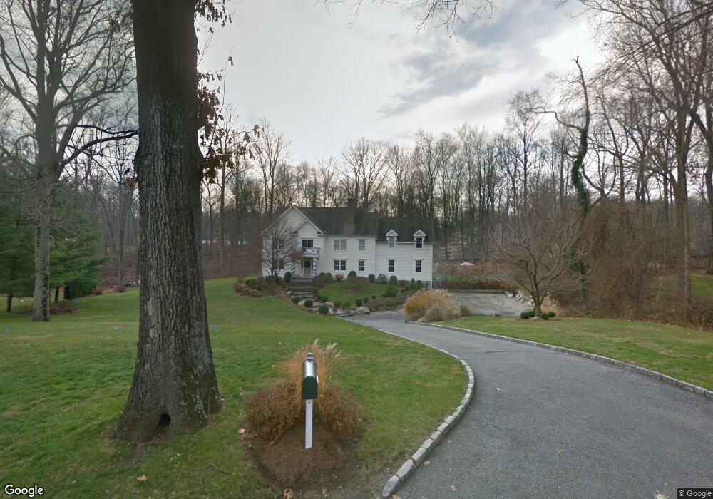 62 Hillcrest Rd, New Canaan, CT 06840 - photo 1