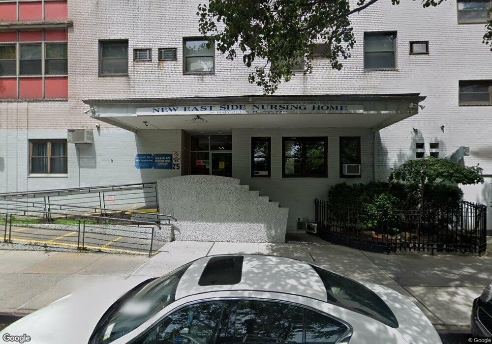 25 Willett St, New York, NY 10002 - photo 1