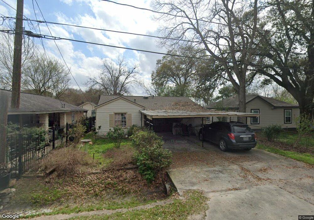 110 Burress St, Houston, TX 77022 - photo 1
