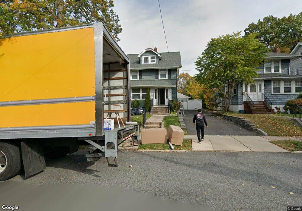 20 W Van Ness Ave, Rutherford, NJ 07070 - photo 1