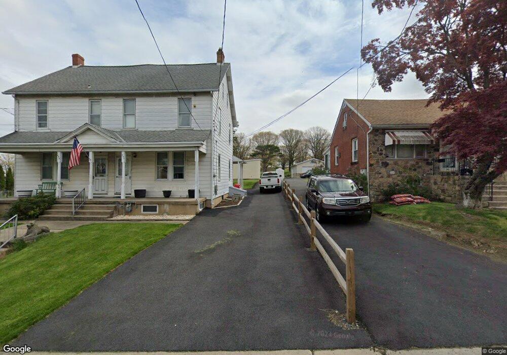 441 N Oswego St unit 443, Allentown, PA 18109 - photo 1