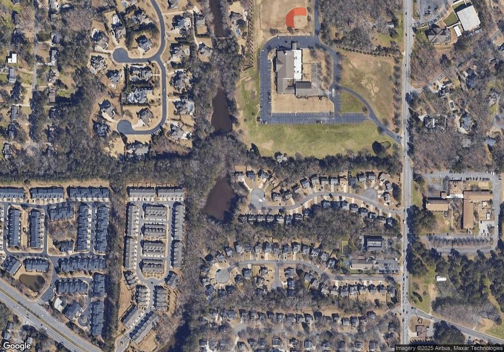 1160 Hidden Pond Ln, Roswell, GA 30075 - photo 1