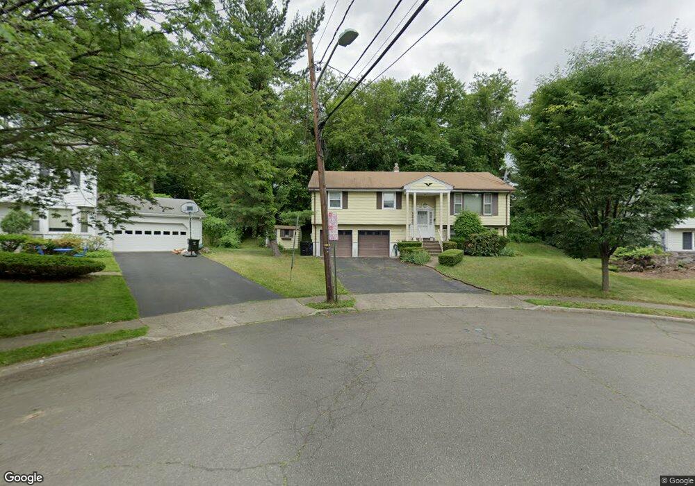 11 E Brook Dr, Paramus, NJ 07652 - photo 1