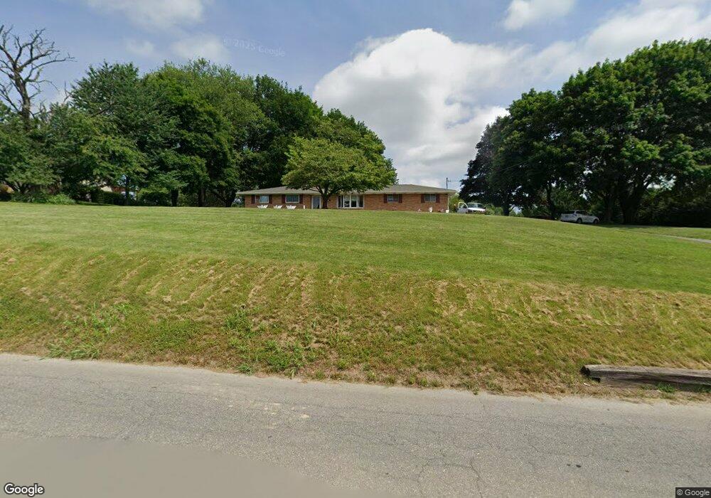 192 W Beil Ave, Nazareth, PA 18064 - photo 1