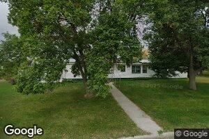 715 1st St NE, Wessington Springs, SD 57382