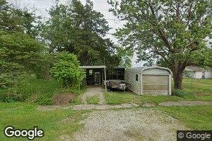 517 Monroe St, Witt, IL 62094