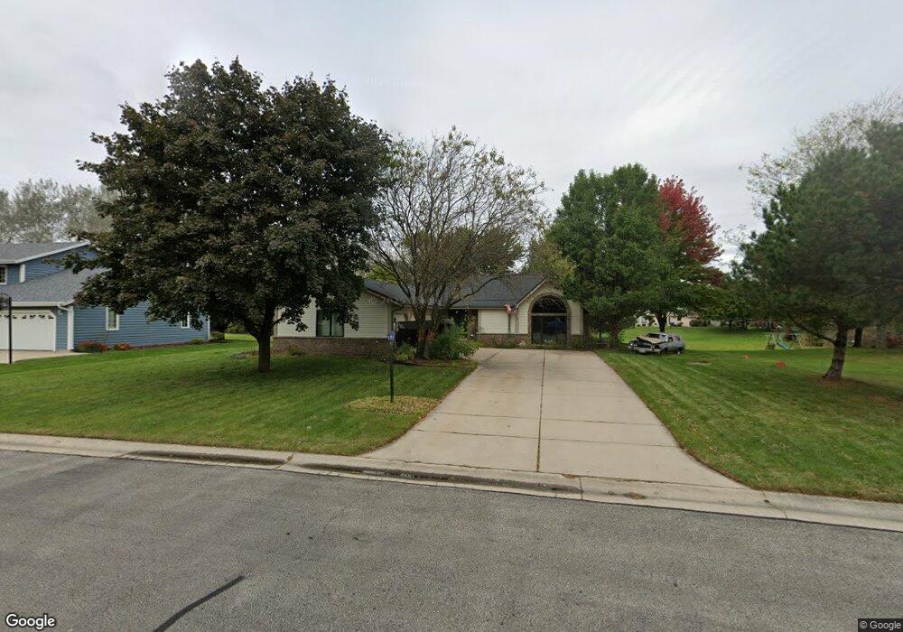 N106W16186 Fieldstone Pass, Germantown, WI 53022 - photo 1