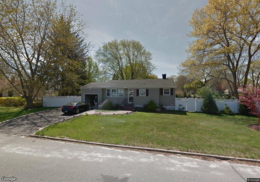 1600 Wave Ave, Medford, NY 11763 - photo 1