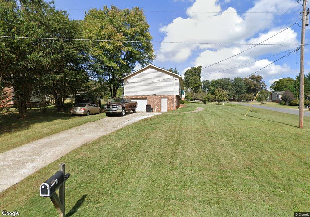 103 Sparrow Ln, Statesville, NC 28625 - photo 1