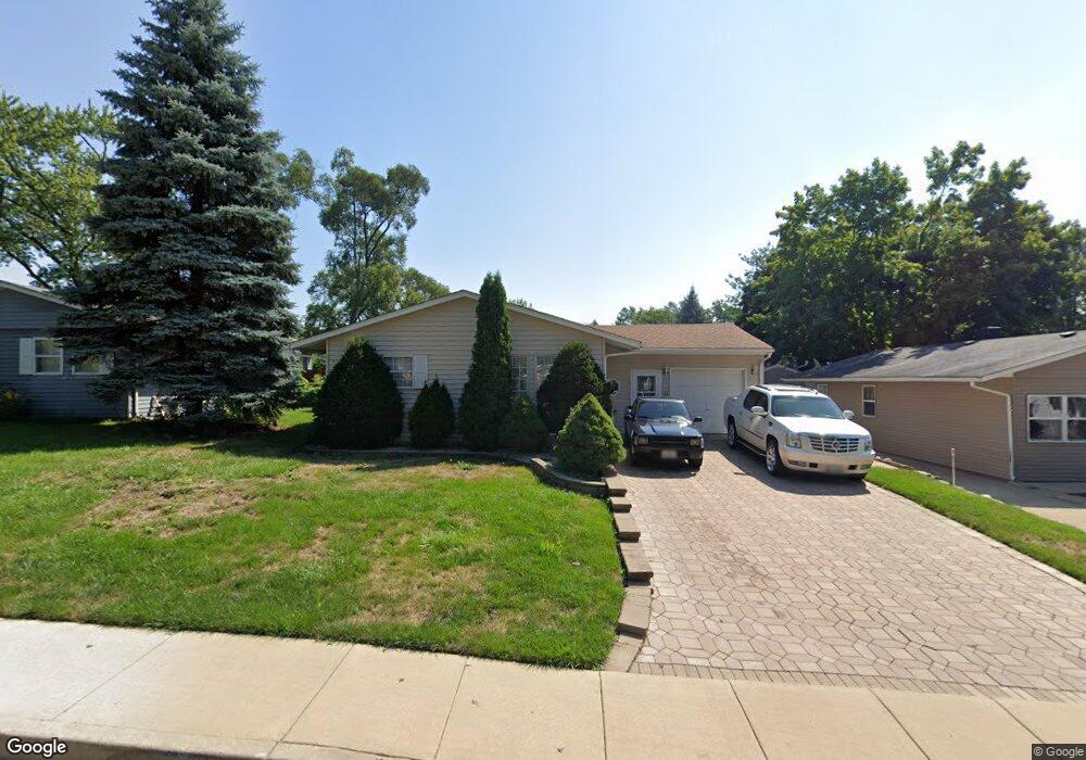 44 Austin Ave, Carpentersville, IL 60110 - photo 1