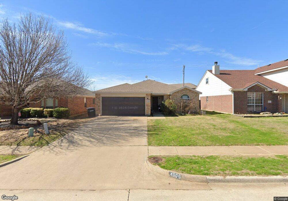 4006 Sapphire Ln, Granbury, TX 76049 - photo 1