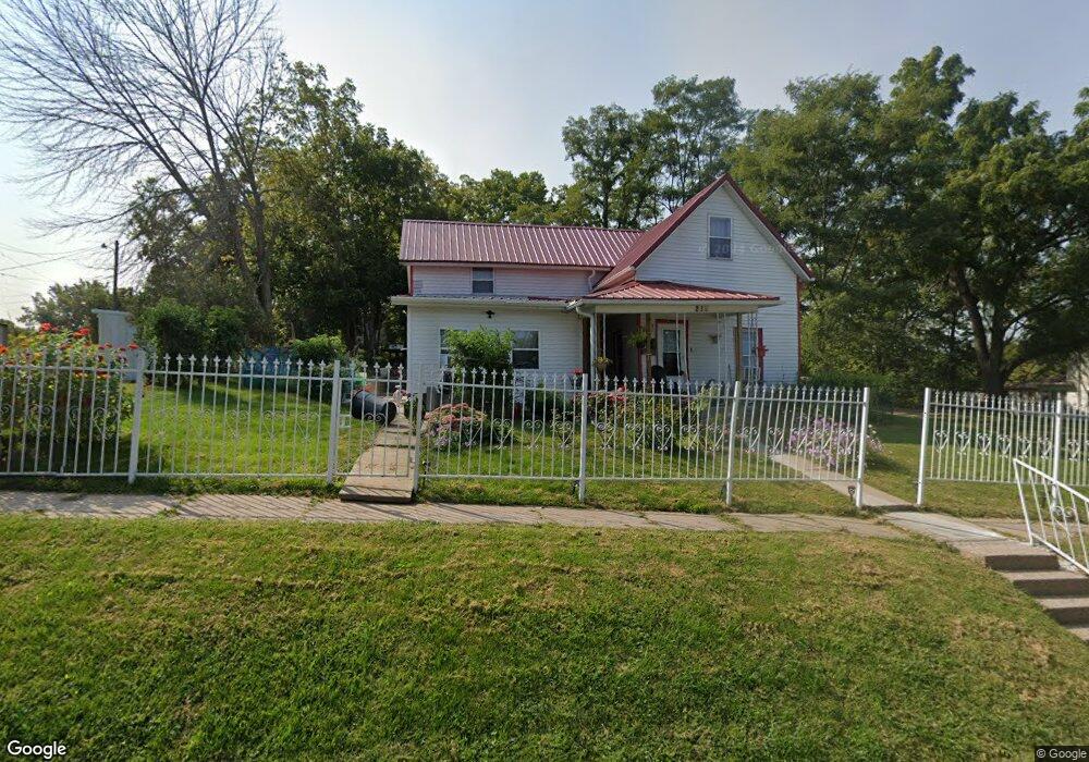 216 3rd St, Columbus Junction, IA 52738 - photo 1