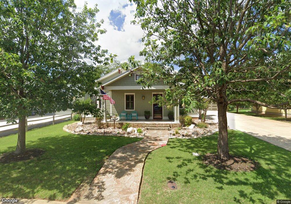 909 Hawthorn Ln unit 11, Fredericksburg, TX 78624 - photo 1